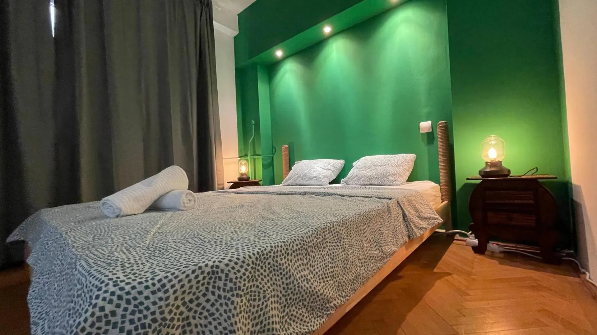 Terrace Balcony Downtown Delight Old Town Oasis City Center Universitate Square Old Town Bucharest Apartment